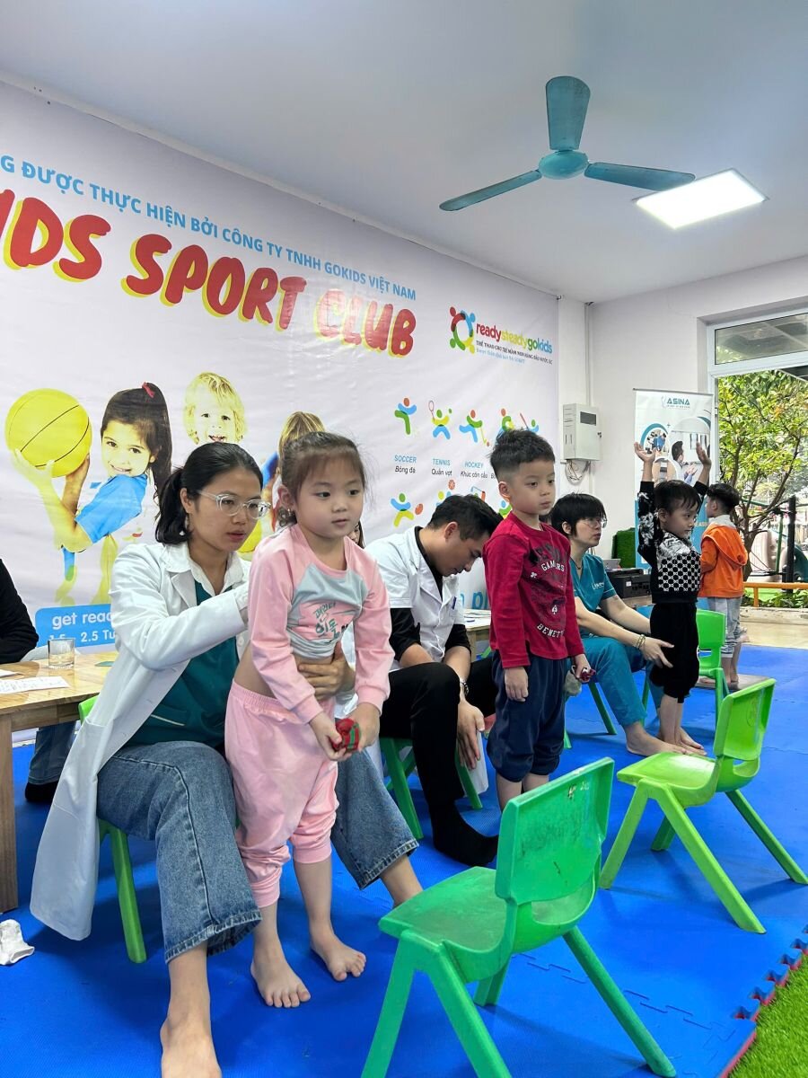 TRƯỜNG MẦM NON TỨ LIÊN PHỐI HỢP CÙNG CÔNG TY CỔ PHẦN CÔNG NGHỆ Y HỌC DR DFIT TỎ CHỨC KHÁM 