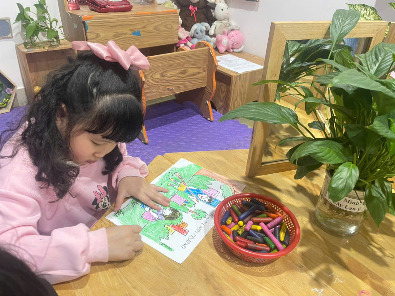 Trường mầm non Tứ Liên tham gia hoạt động hưởng ứng ngày nước thế giới, ngày khí tượng thế giới; chiến dịch giờ trái đất  năm 2025.