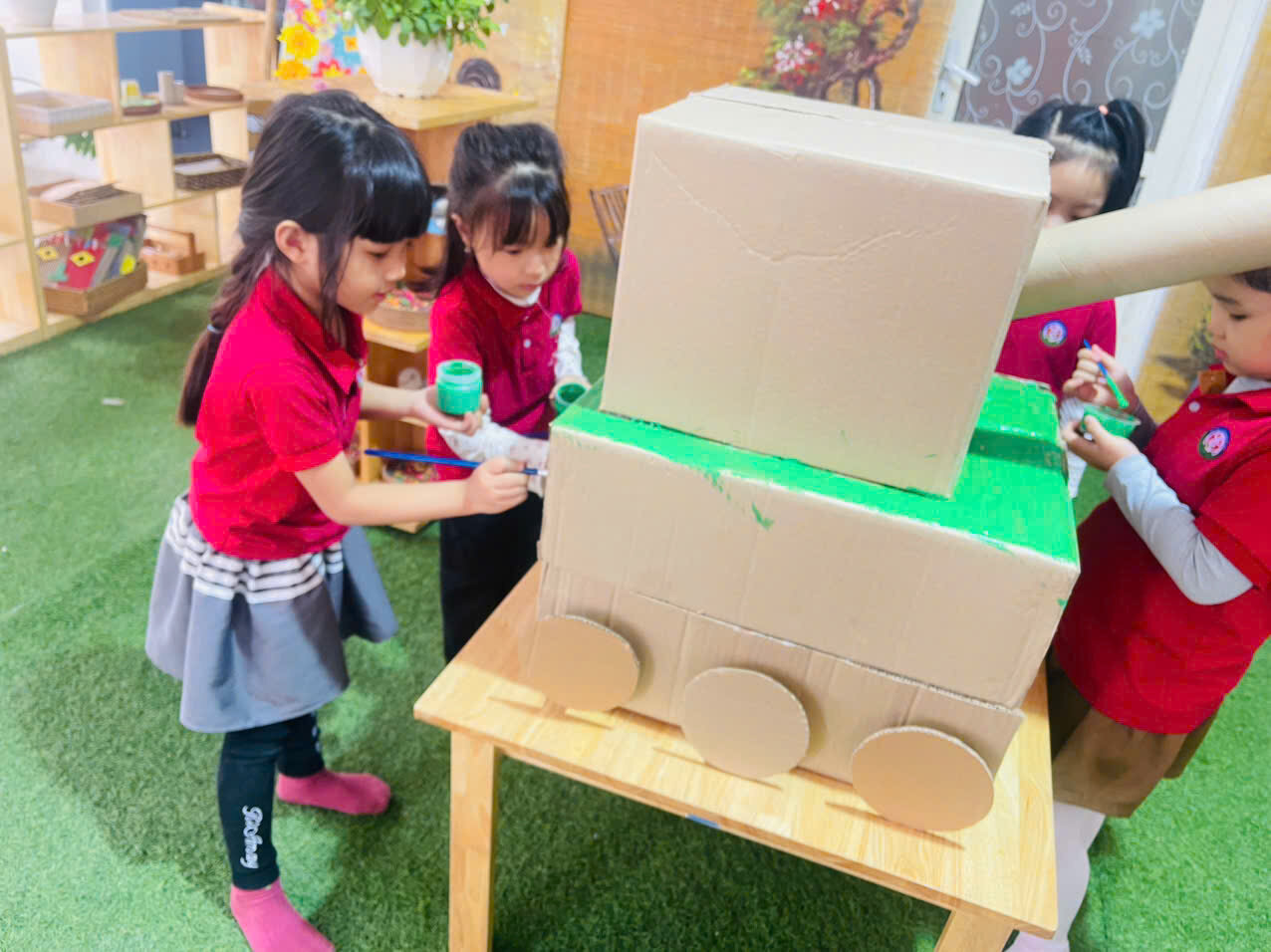 CÁC BÉ KHỐI MẪU GIÁO LỚN THAM GIA HOẠT ĐỘNG TRẢI NGHIỆM CHÀO MỪNG KỈ NIỆM 50 NĂM GIẢI PHÓNG MIỀN NAM, THỐNG NHẤT ĐẤT NƯỚC 30/4/ 1975- 30/4/ 2025