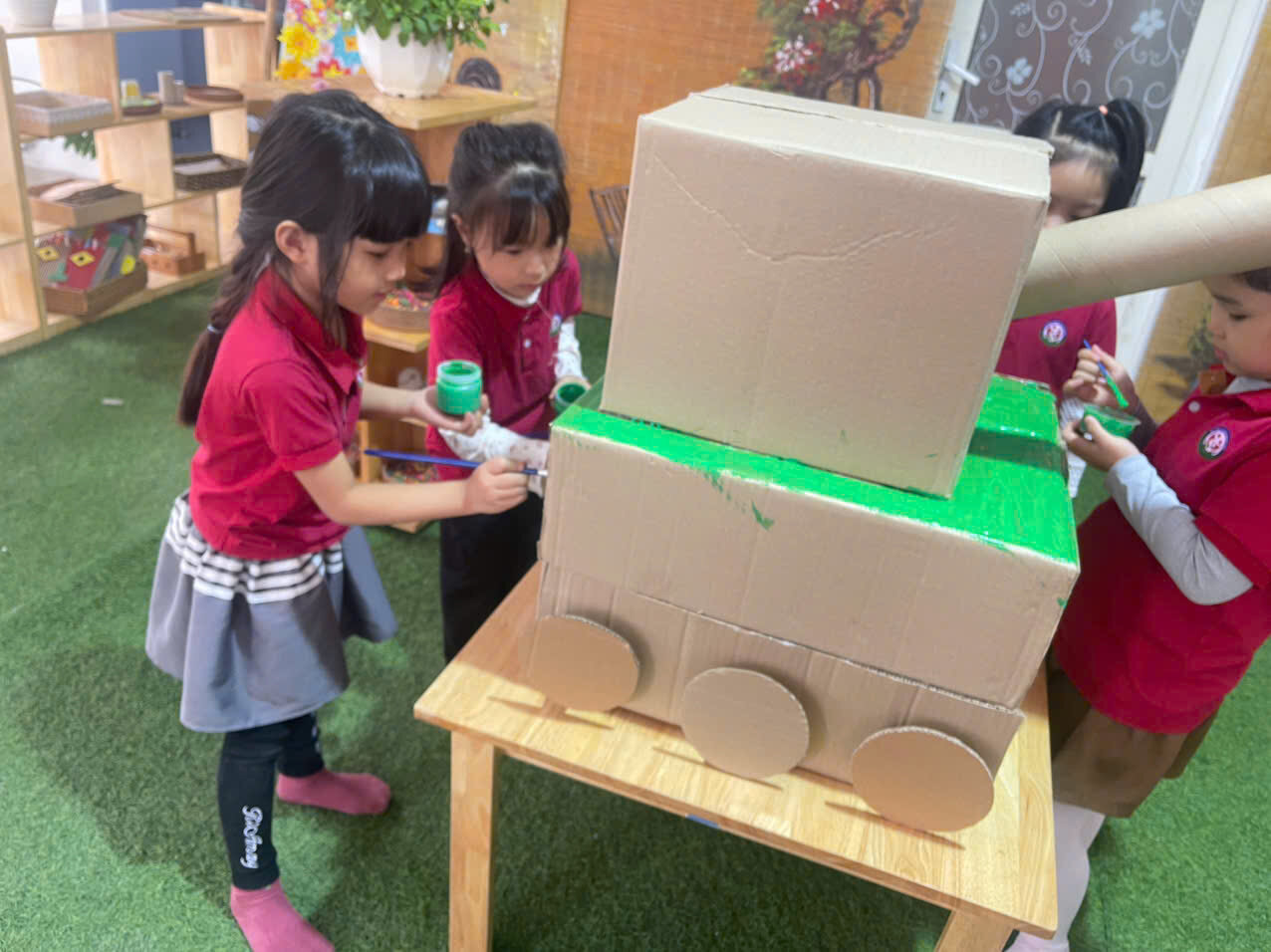 CÁC BÉ KHỐI MẪU GIÁO LỚN THAM GIA HOẠT ĐỘNG TRẢI NGHIỆM CHÀO MỪNG KỈ NIỆM 50 NĂM GIẢI PHÓNG MIỀN NAM, THỐNG NHẤT ĐẤT NƯỚC 30/4/ 1975- 30/4/ 2025