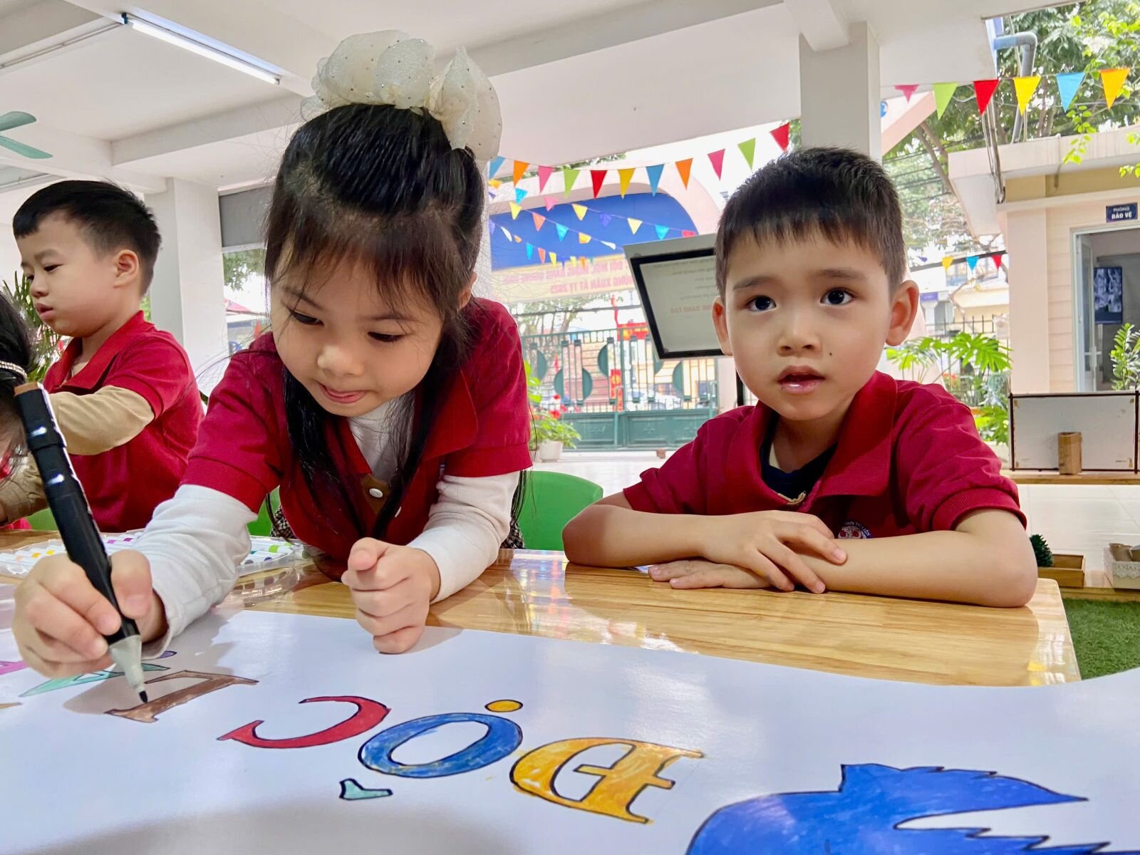 CÁC BÉ KHỐI MẪU GIÁO LỚN THAM GIA HOẠT ĐỘNG TRẢI NGHIỆM CHÀO MỪNG KỈ NIỆM 50 NĂM GIẢI PHÓNG MIỀN NAM, THỐNG NHẤT ĐẤT NƯỚC 30/4/ 1975- 30/4/ 2025