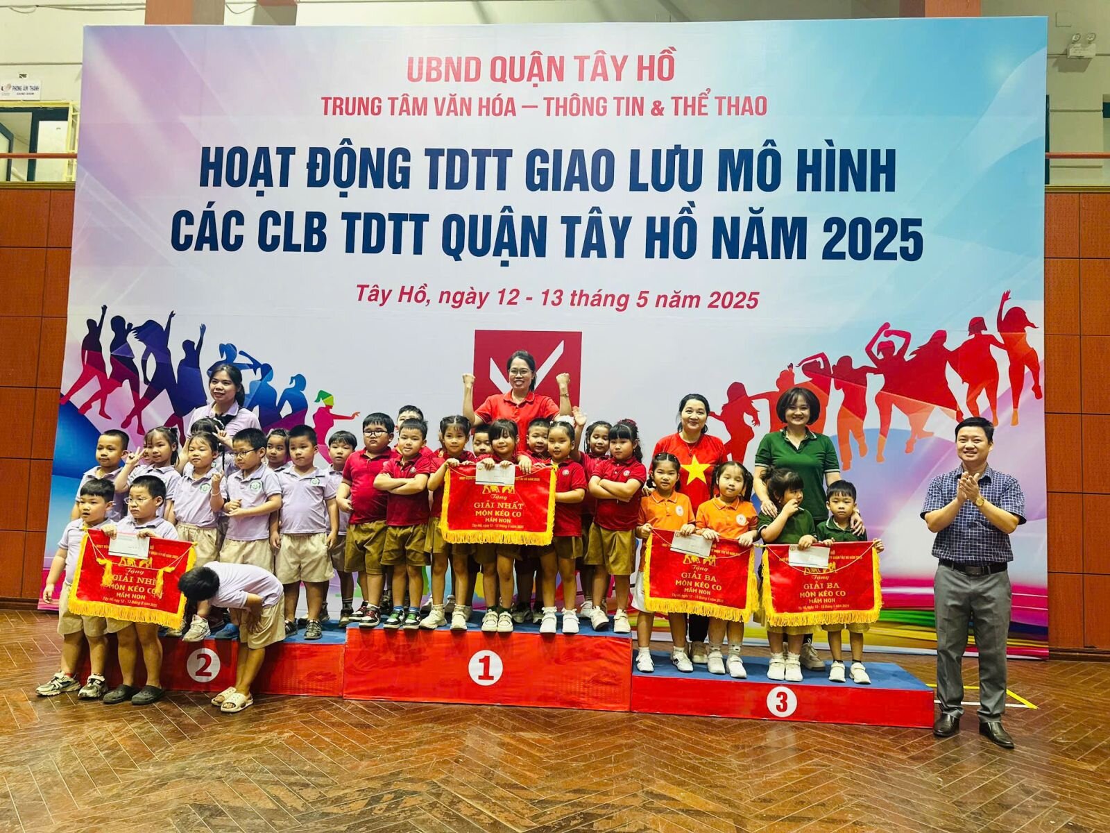 TRƯỜNG MẦM NON TỨ LIÊN THAM GIA NGÀY HỘI VĂN HÓA- THỂ THAO, GIAO LƯU MÔ HÌNH CÁC CÂU LẠC BỘ VĂN HÓA VĂN NGHỆ- THỂ THAO QUẬN TÂY HỒ NĂM 2025