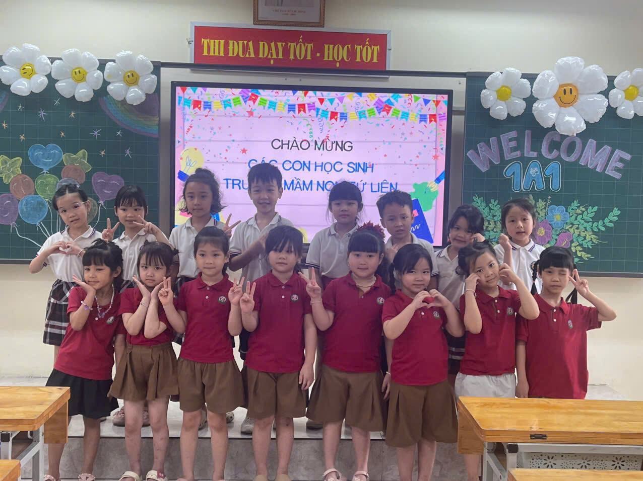 TRƯỜNG MẦM NON TỨ LIÊN TỔ CHỨC CHO HỌC SINH KHỐI MẪU GIÁO LỚN VÀ PHỤ HUYNH THAM QUAN TRƯỜNG TIỂU HỌC TỨ LIÊN