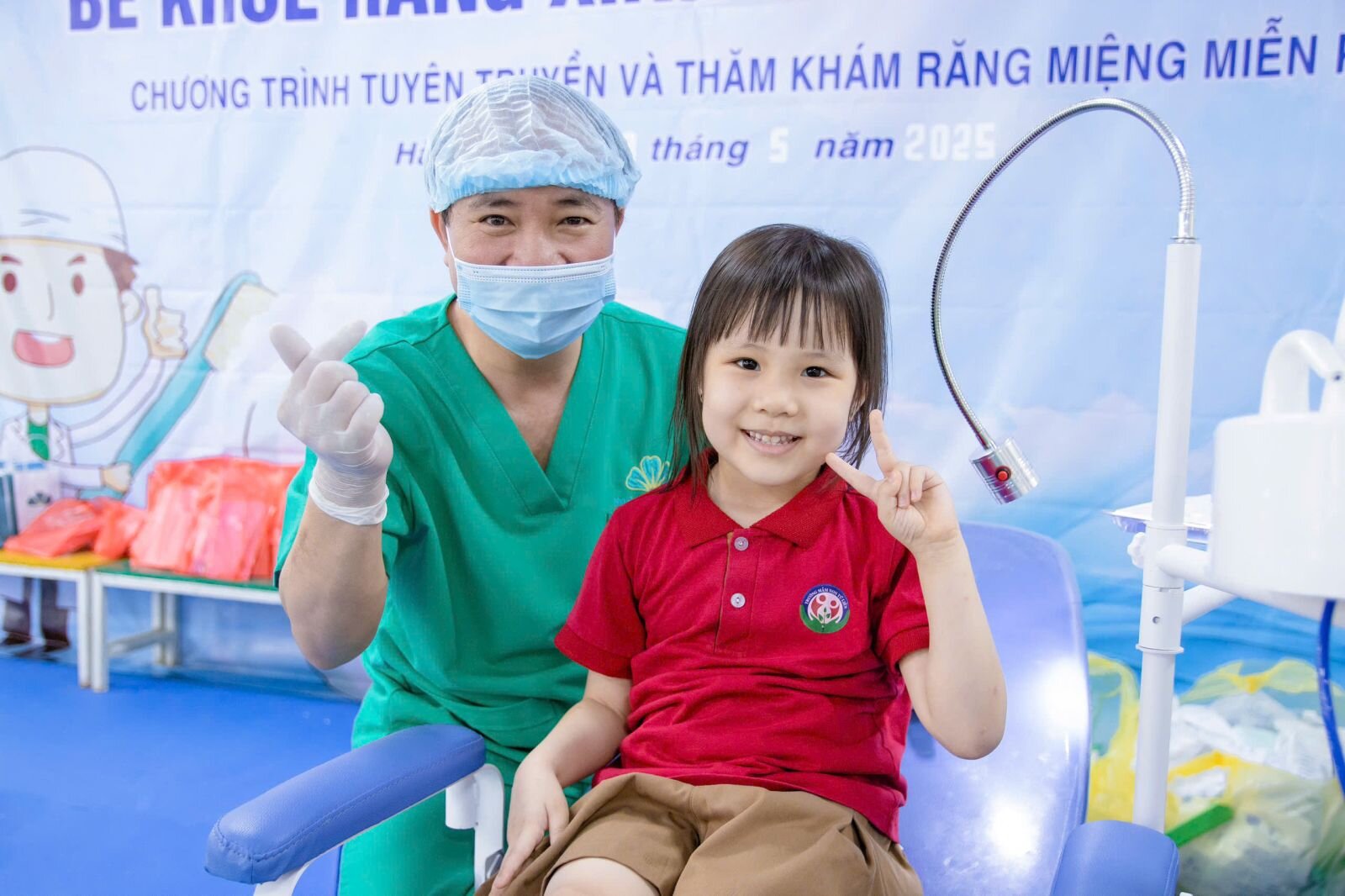 TRƯỜNG MẦM NON TỨ LIÊN PHỐI KẾT HỢP VỚI TRUNG TÂM NHA KHOA QUỐC TẾ OSWIN TỔ CHỨC CHƯƠNG TRÌNH