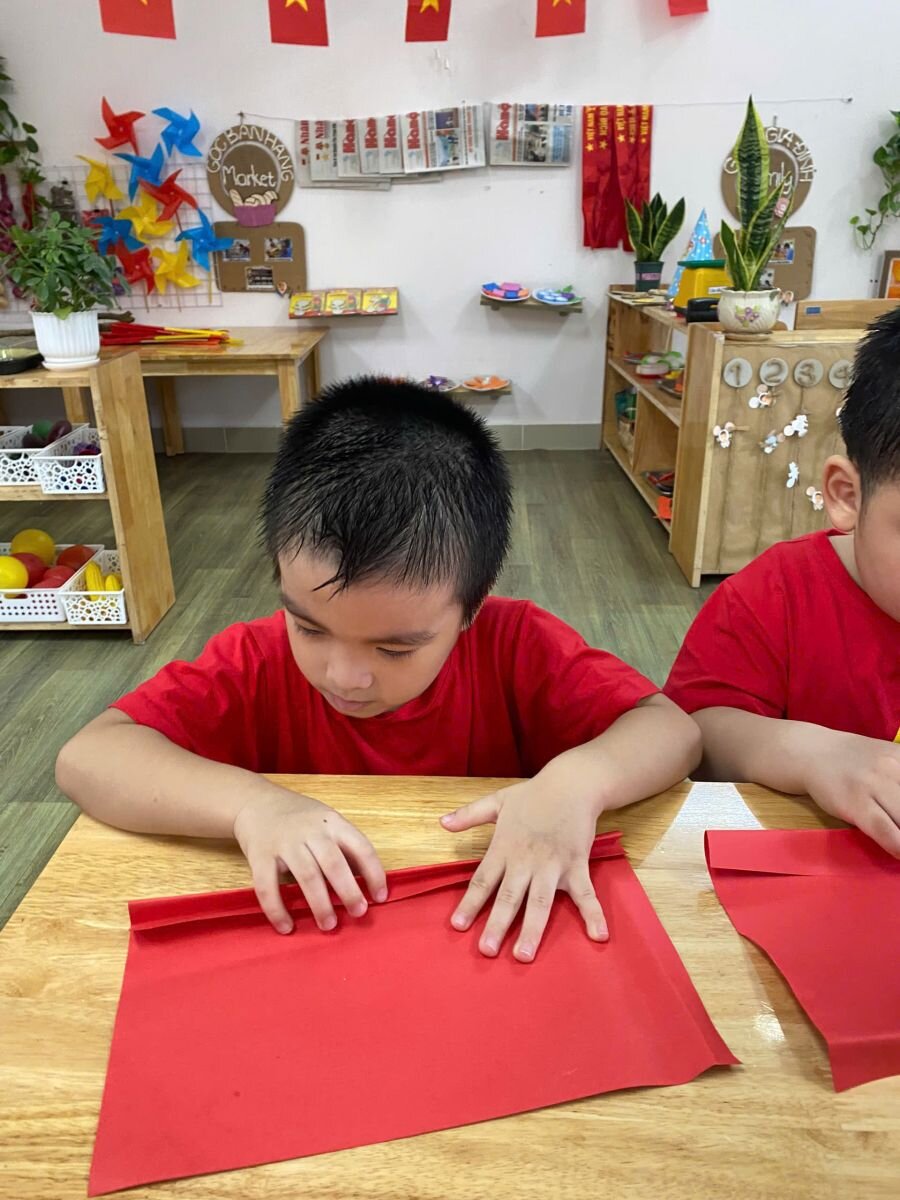 CÁNH QUẠT YÊU THƯƠNG CHÀO NGÀY HỘI LỚN