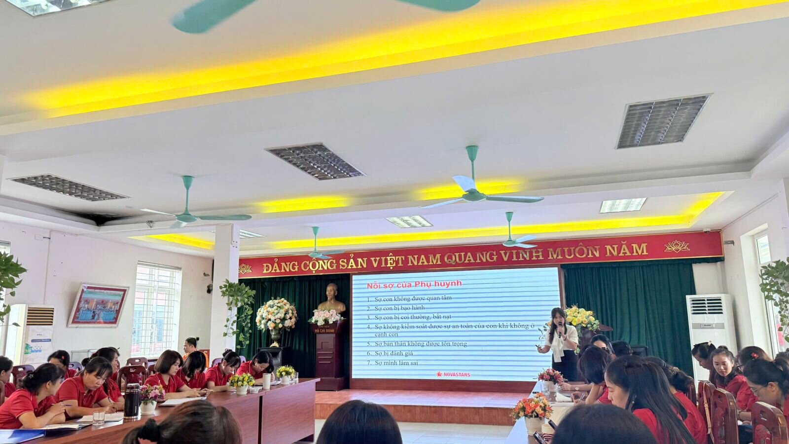 TRƯỜNG MẦM NON TỨ LIÊN KẾT HỢP CÙNG TRƯỜNG MẦM NON AN DƯƠNG TỔ CHỨC BỒI DƯỠNG CHUYÊN MÔN CHUYÊN ĐỀ  