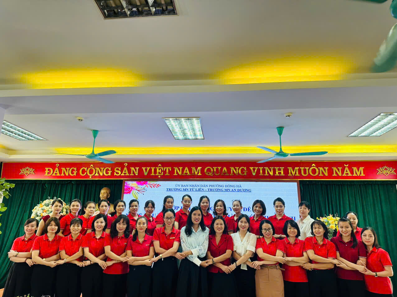 TRƯỜNG MẦM NON TỨ LIÊN KẾT HỢP CÙNG TRƯỜNG MẦM NON AN DƯƠNG TỔ CHỨC BỒI DƯỠNG CHUYÊN MÔN CHUYÊN ĐỀ  