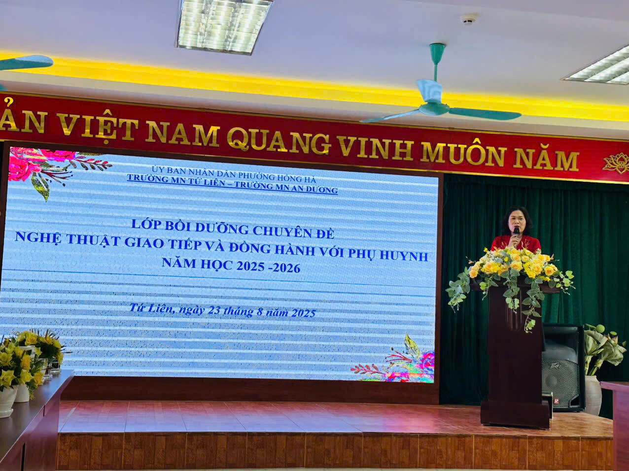 TRƯỜNG MẦM NON TỨ LIÊN KẾT HỢP CÙNG TRƯỜNG MẦM NON AN DƯƠNG TỔ CHỨC BỒI DƯỠNG CHUYÊN MÔN CHUYÊN ĐỀ  