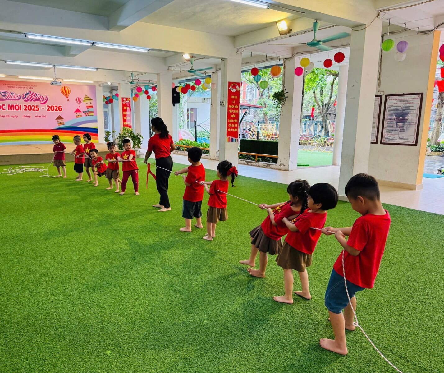 ​ Hướng đến kỷ niệm 80 năm Quốc khánh Việt Nam 2/9 các bé mẫu giáo lớn A4 đã tham gia trải nghiệm hoạt động được làm các chú bộ đội đặc biệt mang tên 