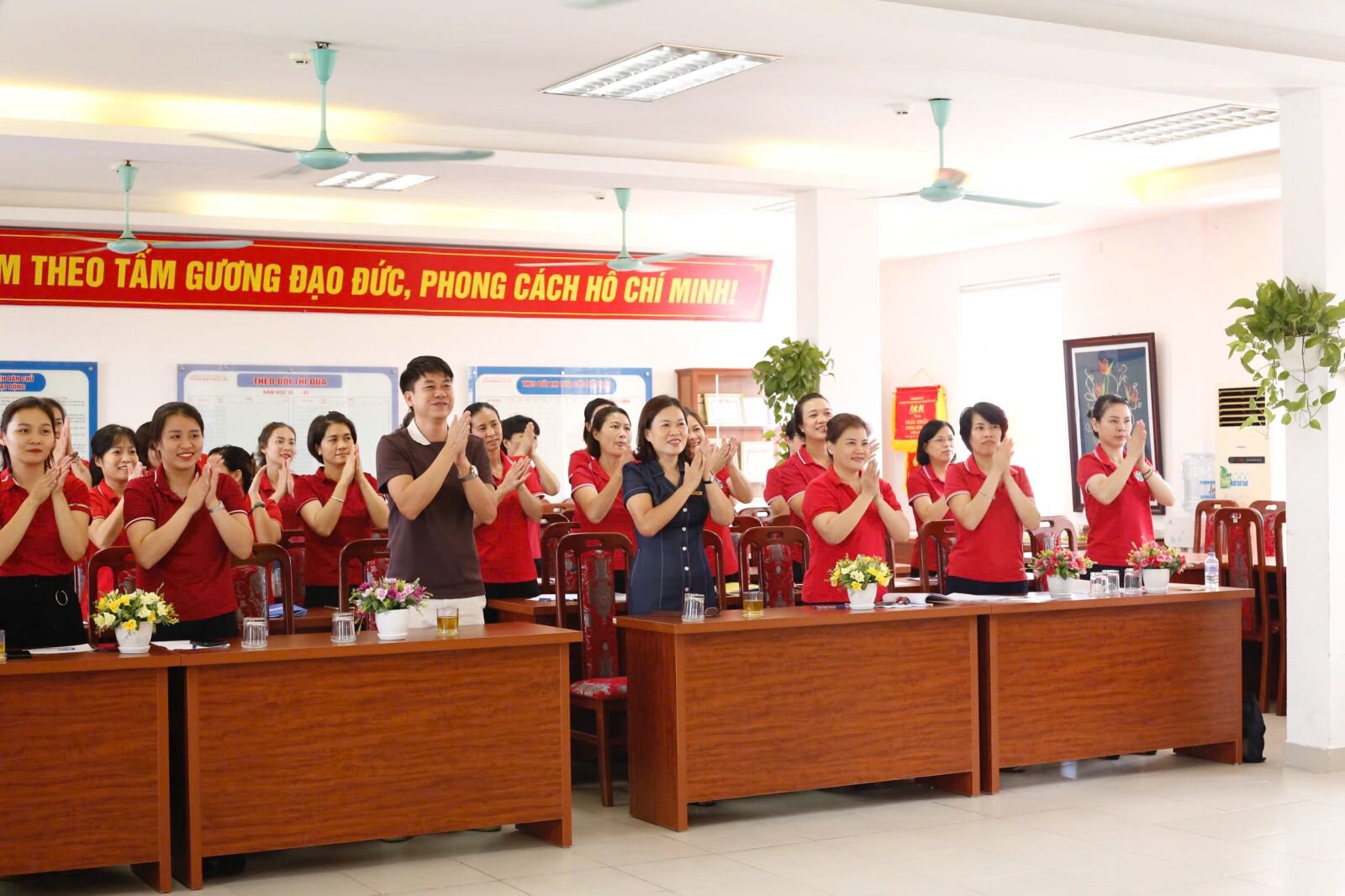 TRƯỜNG MẦM NON TỨ LIÊN PHỐI HỢP CÙNG CÔNG TY GOKIDS VIỆT NAM TỔ CHỨC BỒI DƯỠNG CHUYÊN MÔN CHUYÊN ĐỀ “TỔ CHỨC LỚP HỌC VẬN ĐỘNG CHO TRẺ MẦM NON”