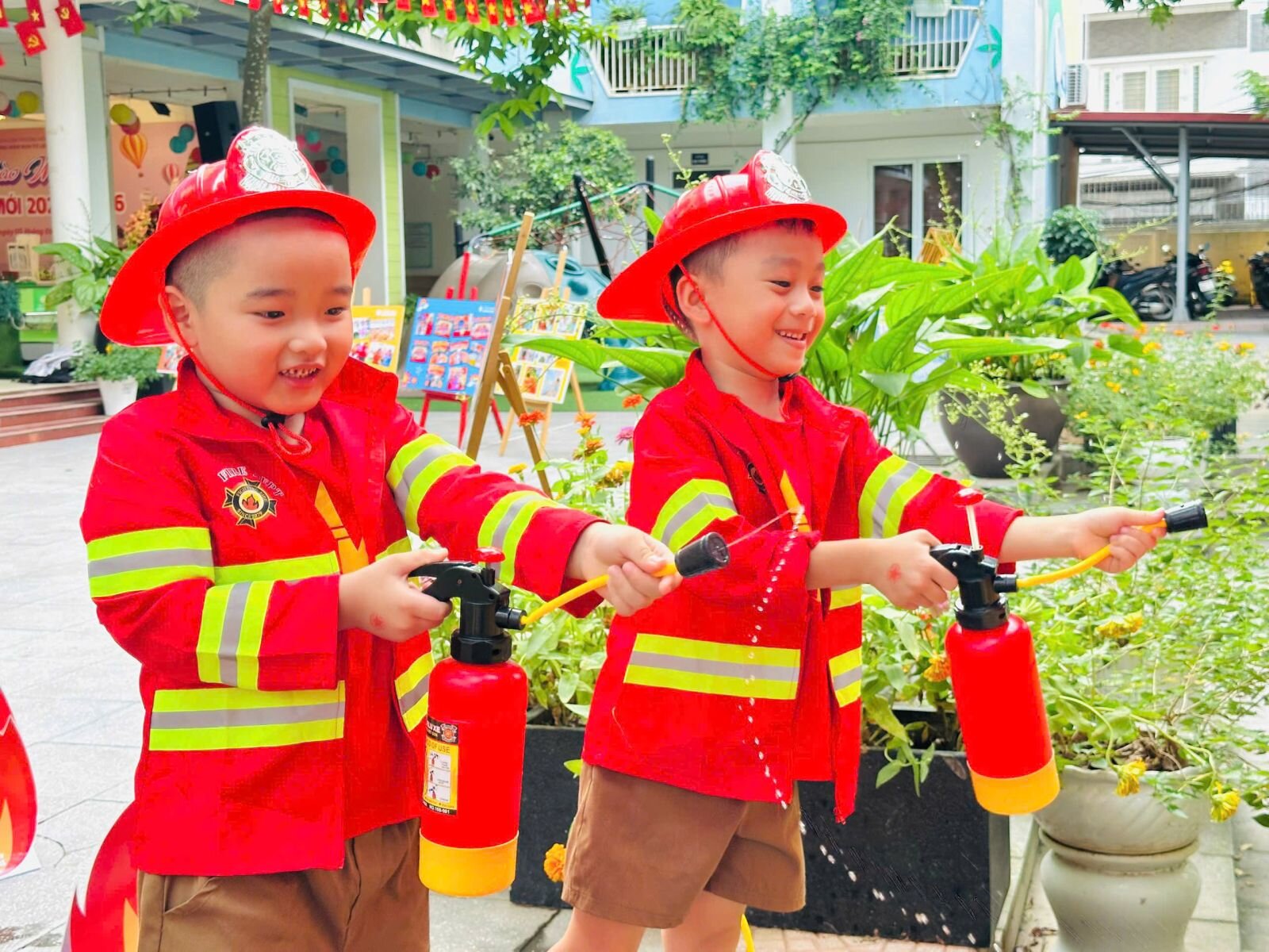 🌈TRƯỜNG MẦM NON TỨ LIÊN PHỐI HỢP VỚI TRUNG TÂM NOVASTAR TỔ CHỨC FESTIVAL KỸ NĂNG SỐNG MỪNG MÙA TỰU TRƯỜNG (2025-2026) - CHỦ ĐỀ “NGÀY HỘI NGHỀ NGHIỆP’’