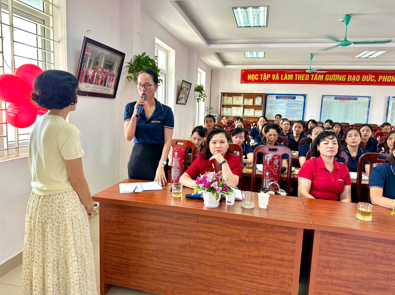 📖📖Trường Mầm non Tứ Liên tham gia lớp học bồi dưỡng chuyên môn với Chuyên đề: 